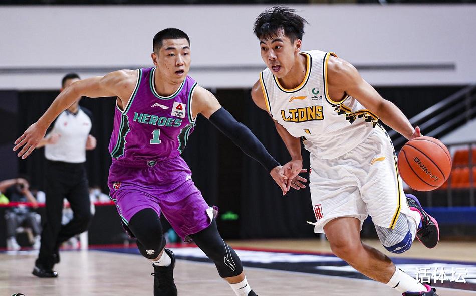 丁彥雨航|CBA勁旅又輸！主帥的操作引發(fā)不滿，下課警鈴已拉響，真不冤枉！