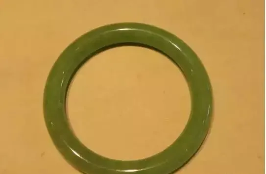 |聊聊灯下不观玉的那些事