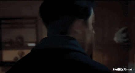 服装搭配师main|年轻靠颜值，中年靠演技，爱摇滚也爱书画，潘粤明真宝藏好男人