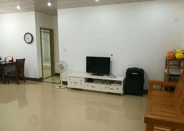 晒晒我的70平新房,装修只花5万,卧室连床都没!有更寒酸的吗?