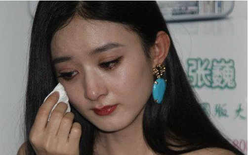 卓伟|2017年，赵丽颖爆哭着求饶：“你可不可以放我一马，别为难我？”