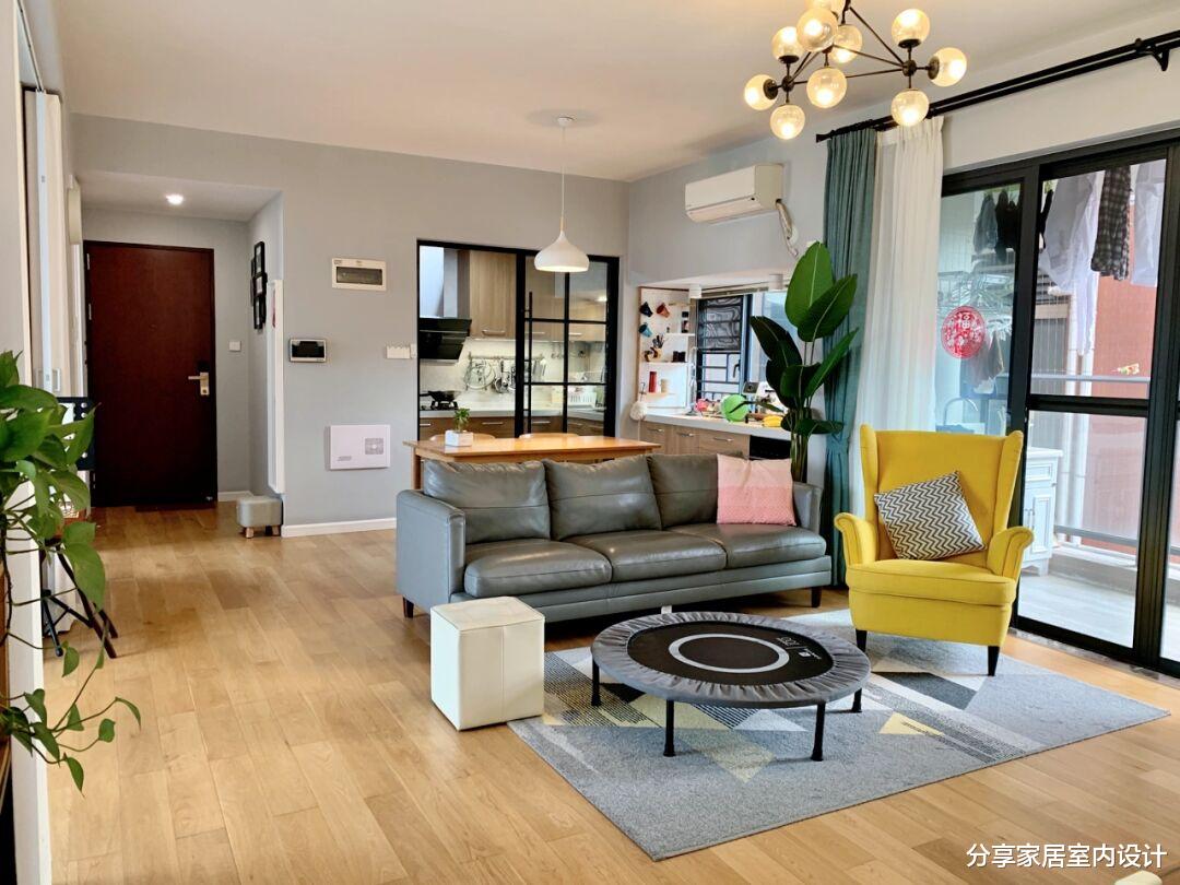 |这是我见过入住三年的房子，室内依然保持整洁又干净，太幸福啦！