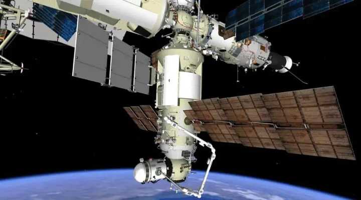 科学号 俄罗斯科学号与空间站对接后就“杠上了”,宇航员一度准备撤离