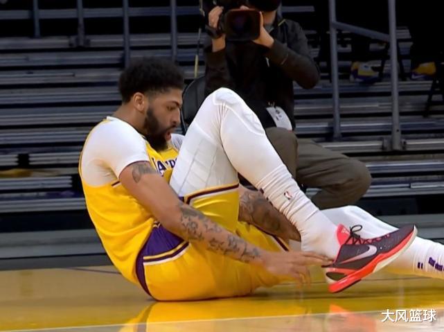 湖人队|湖人能否翻盘太阳？悬，三大劣势阻碍湖人晋级，他们已没有冠军相