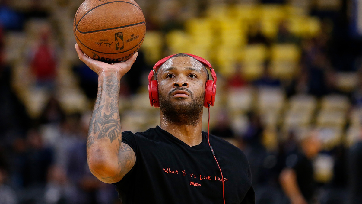 雄鹿隊(duì)|賺嗎？火箭雄鹿推3換4交易，選簽交換引熱議，名記猜測(cè)斯通算盤