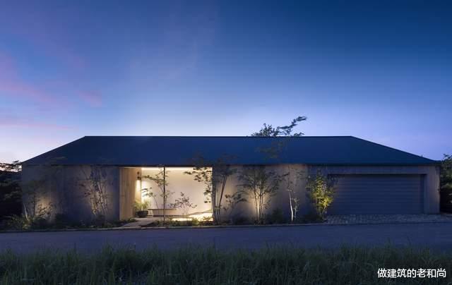 乡间单层朴素的住宅：以田野风光为景，构筑舒适的生活空间