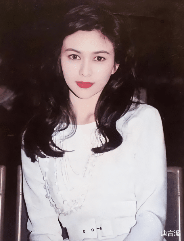 关之琳|持靓行凶关之琳，38年爱上六位富豪，和向华强缘分被一杯咖啡终结