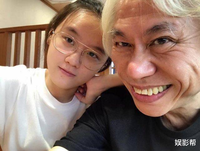 爷孙恋|8年前，轰动一时的相差40岁的“爷孙恋”，如今成了这样