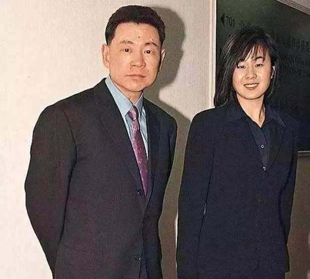 刘銮雄|有才华却为何靠男人？当年和刘銮雄要2亿分手费，今混成啥样了？