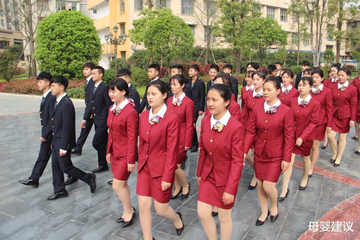 湖南|湖南800多名高一新生被退学，父母的小伎俩被识破，该去哪读书