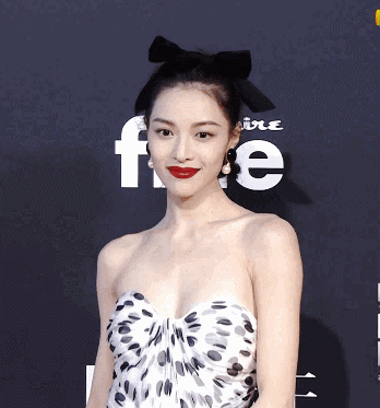 美颜|女星艺考照就是“照妖镜”,去掉滤镜美颜,谁是美人胚子一目了然