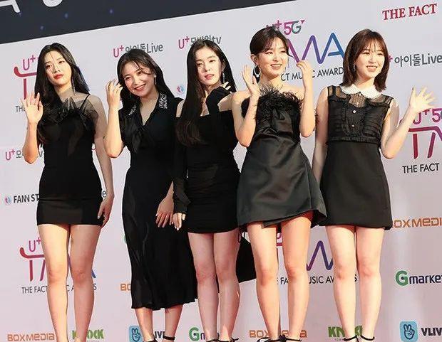 ive|无法再见到3代爱豆站在同一个颁奖礼了吗；IVE专辑销量超越IZ*ONE?