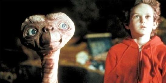 外星人 外星人早已存在于人类之间？牛津教授：形态似昆虫，人类感知不了