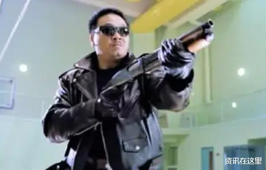 吴孟达|粉丝爆吴孟达骨灰已运回大马，飞机起飞那一刻，众人伤心哭了