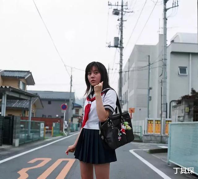 丁其琛|2003年，刘伟强拍《头文字d》时，去日本选女主，铃木杏穿着学生装试镜