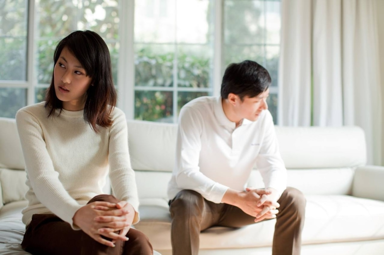 母婴参考|三胎开放妈妈们不愿意生，阻止她们的不都是经济压力，爸爸要反思