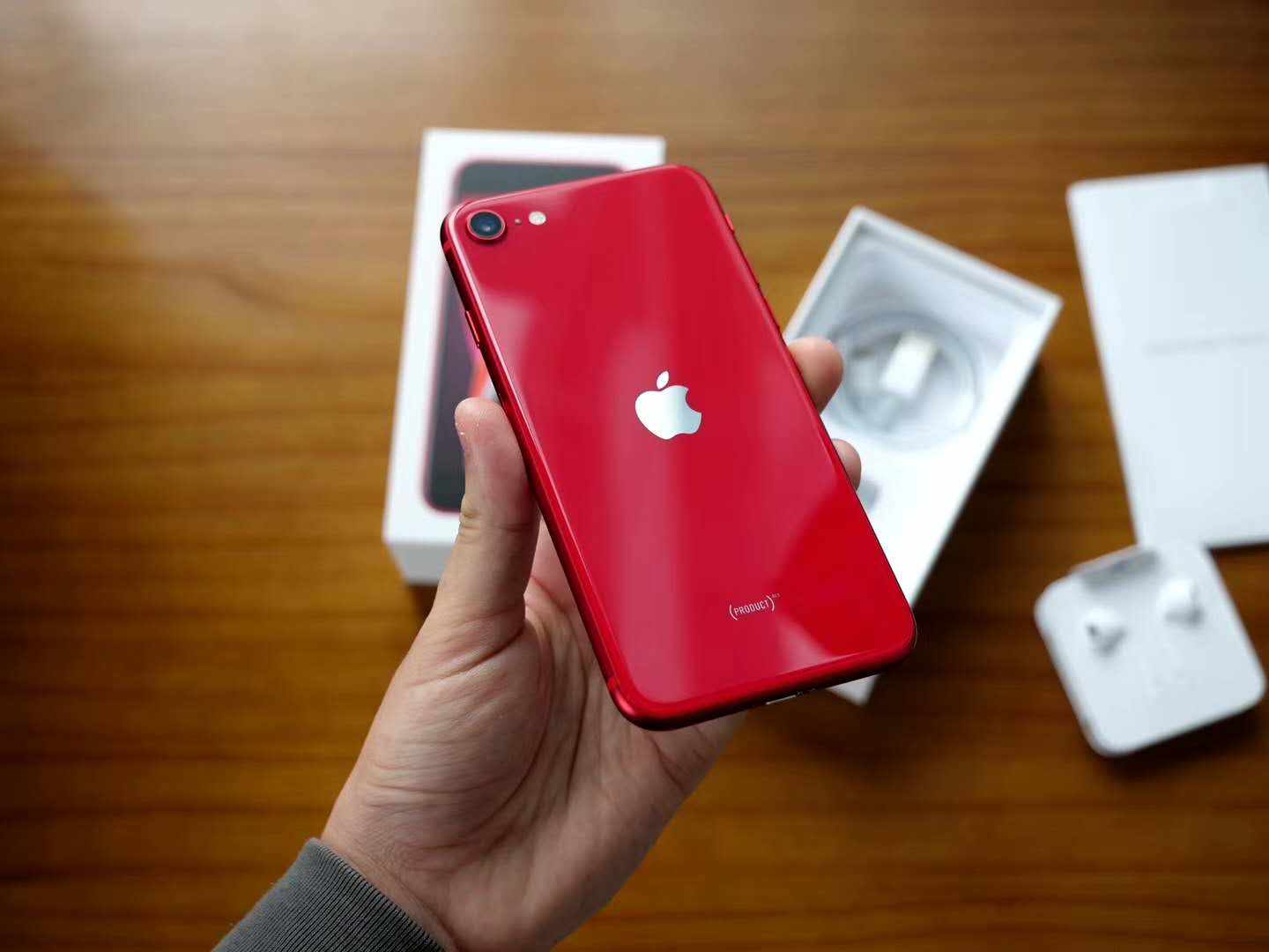 苹果|想要三年不卡顿，还是建议选择iPhone，四千左右价位推荐这三款