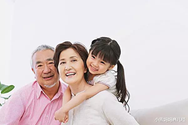 小雪妈妈育儿经|“奶奶没义务带娃”,网上听听乐呵下就行,心里可别当真了