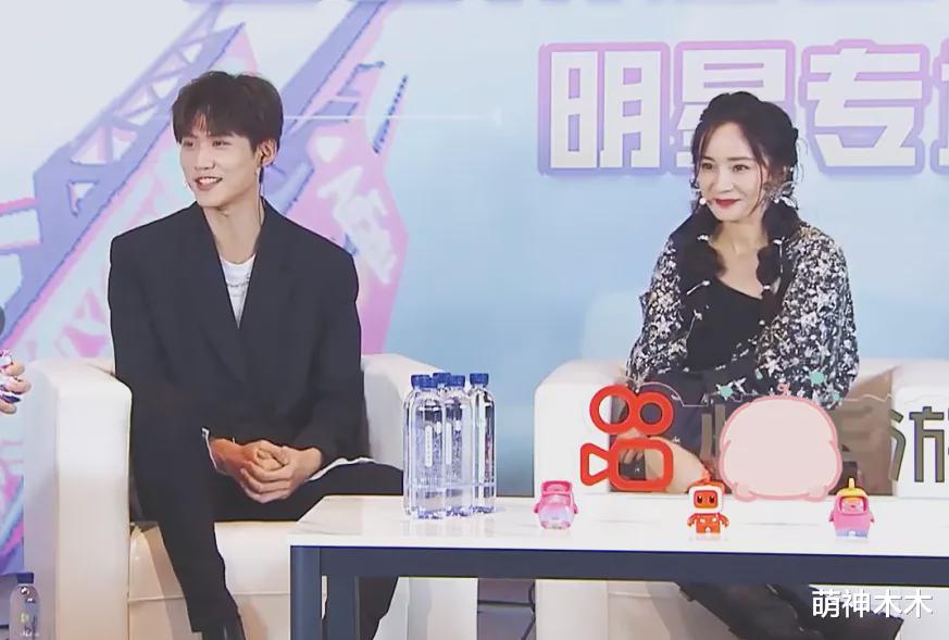 杨幂|杨幂突跟00后男爱豆传绯闻，两人同公司深夜双排，粉丝脱饭怼男方