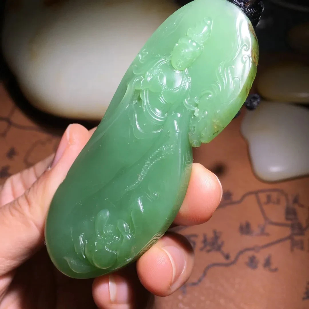 银元|新疆和田玉碧玉籽料的颜值巅峰