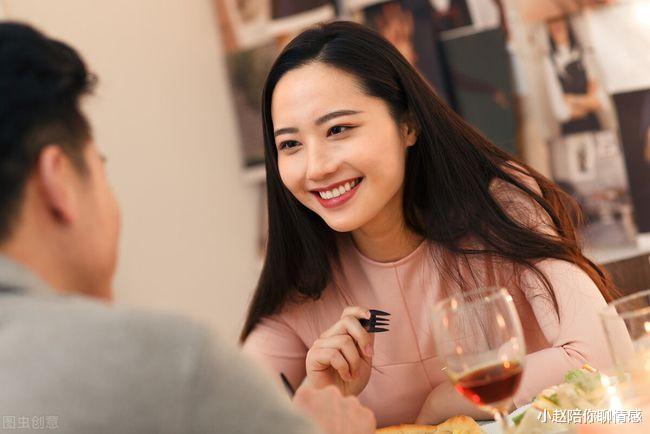 小赵陪你聊情感 和女生聊天很生硬？话题很浅？学会这几招轻松解决