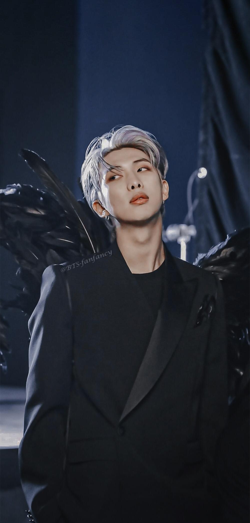 防弹少年团|BTS金南俊否认约会谣言，队内三人被同一博主造谣，HYBE并不理会