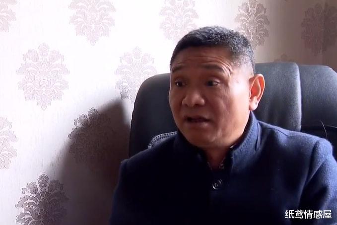 35岁富二代住在父母买的140平婚房,怀疑自己不是亲生,悄悄离家