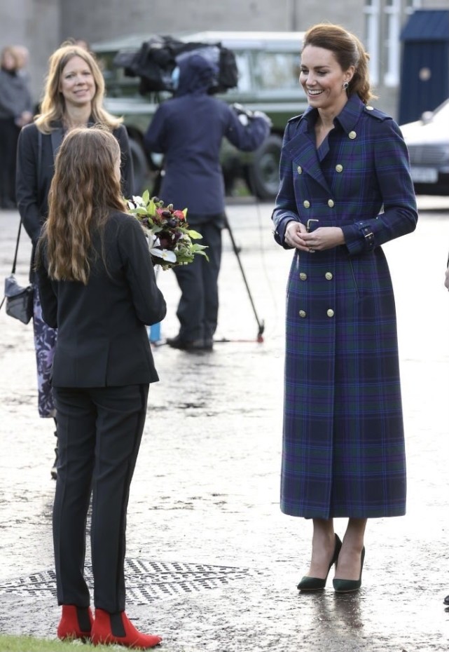 凱特王妃不愧英國王室“門面擔當”，最新狀態顏值回春，氣質出眾-圖8