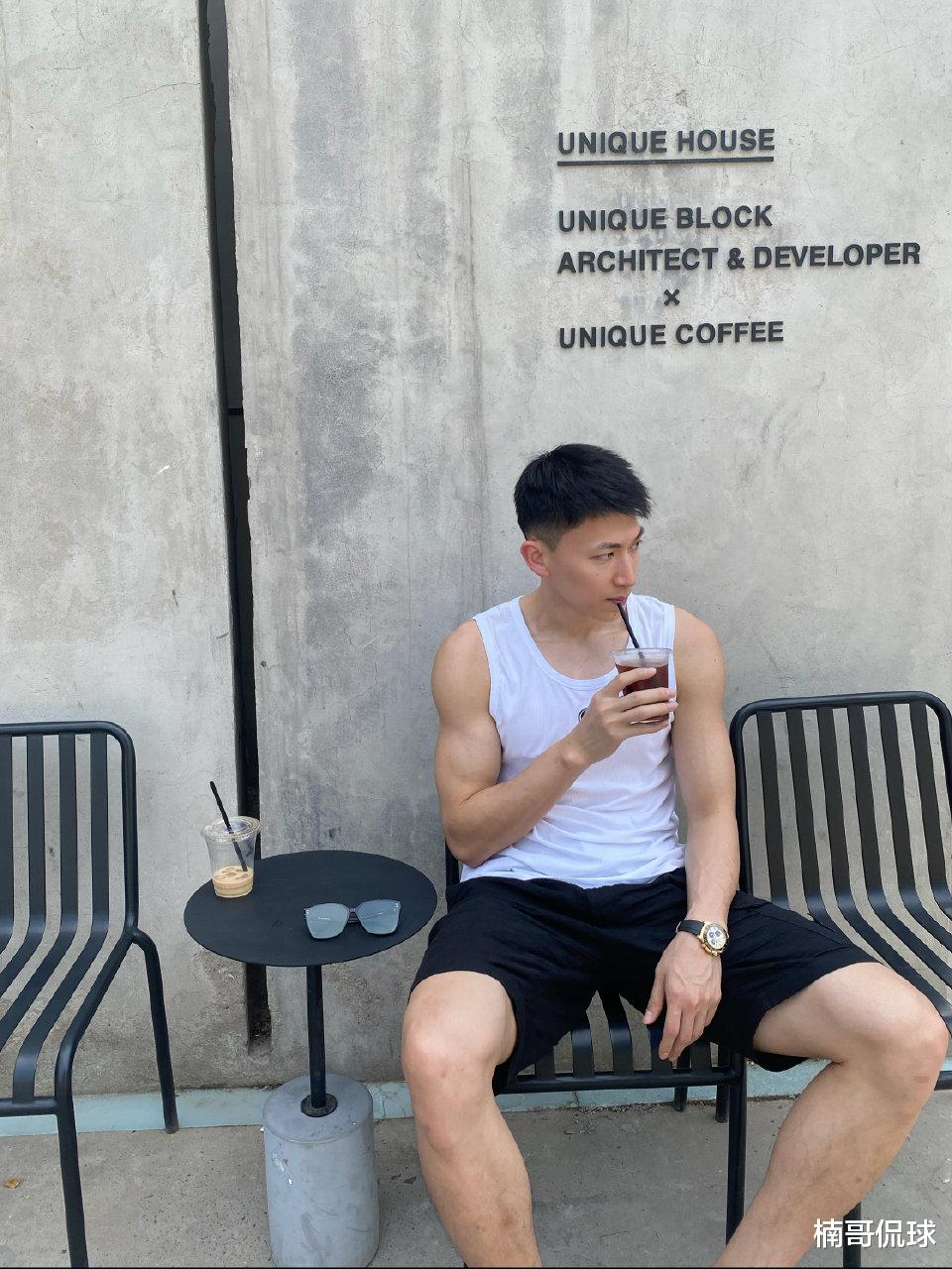 肯达尔·詹娜|不敢官宣？刘晓宇与前女友互相拍照却不晒合影，女友气质不输詹娜