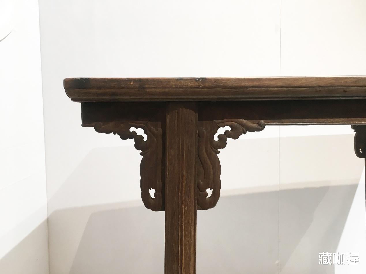 |并不总是光鲜亮丽,清黄花梨半桌老旧沧桑