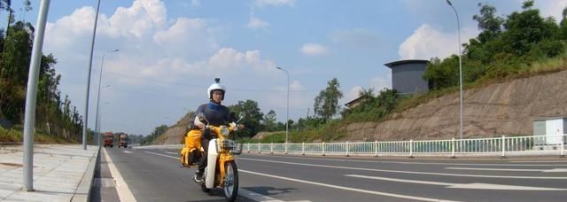 月月读唐诗|外出旅行到底选择什么样的摩托?给大家科普下