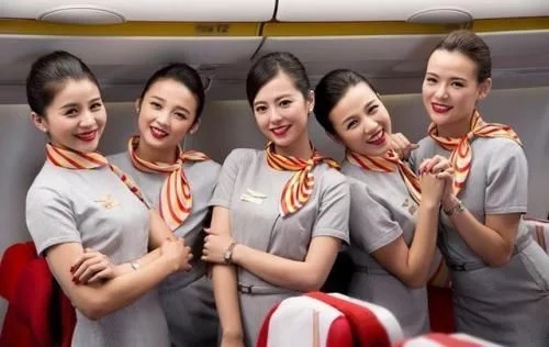 盘发|参加空姐面试怎么盘头发？