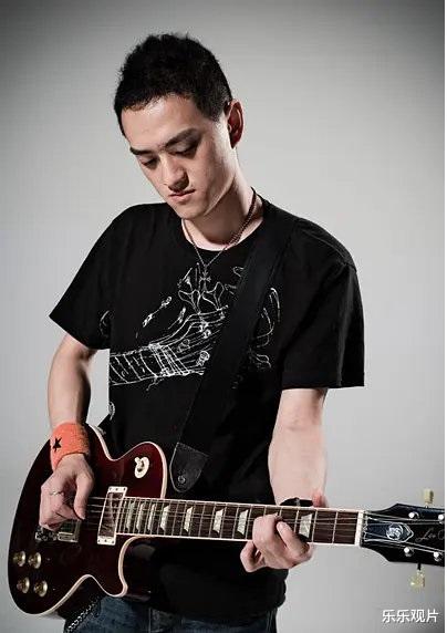 赵英俊|赵英俊生前最后生活照：憔悴而且瘦弱，回头动作疑似很不舍