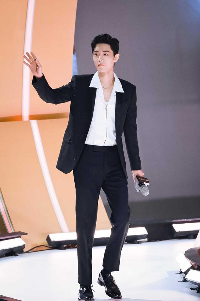 预告片|盛典后，肖战2部待播剧同时释放新预告，粉丝反应却截然不同