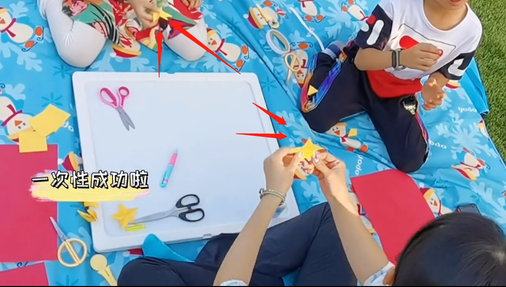 王志飞|王志飞6岁女儿罕曝光，精致可爱像妈妈，儿子上节目曾遭亲爹指责