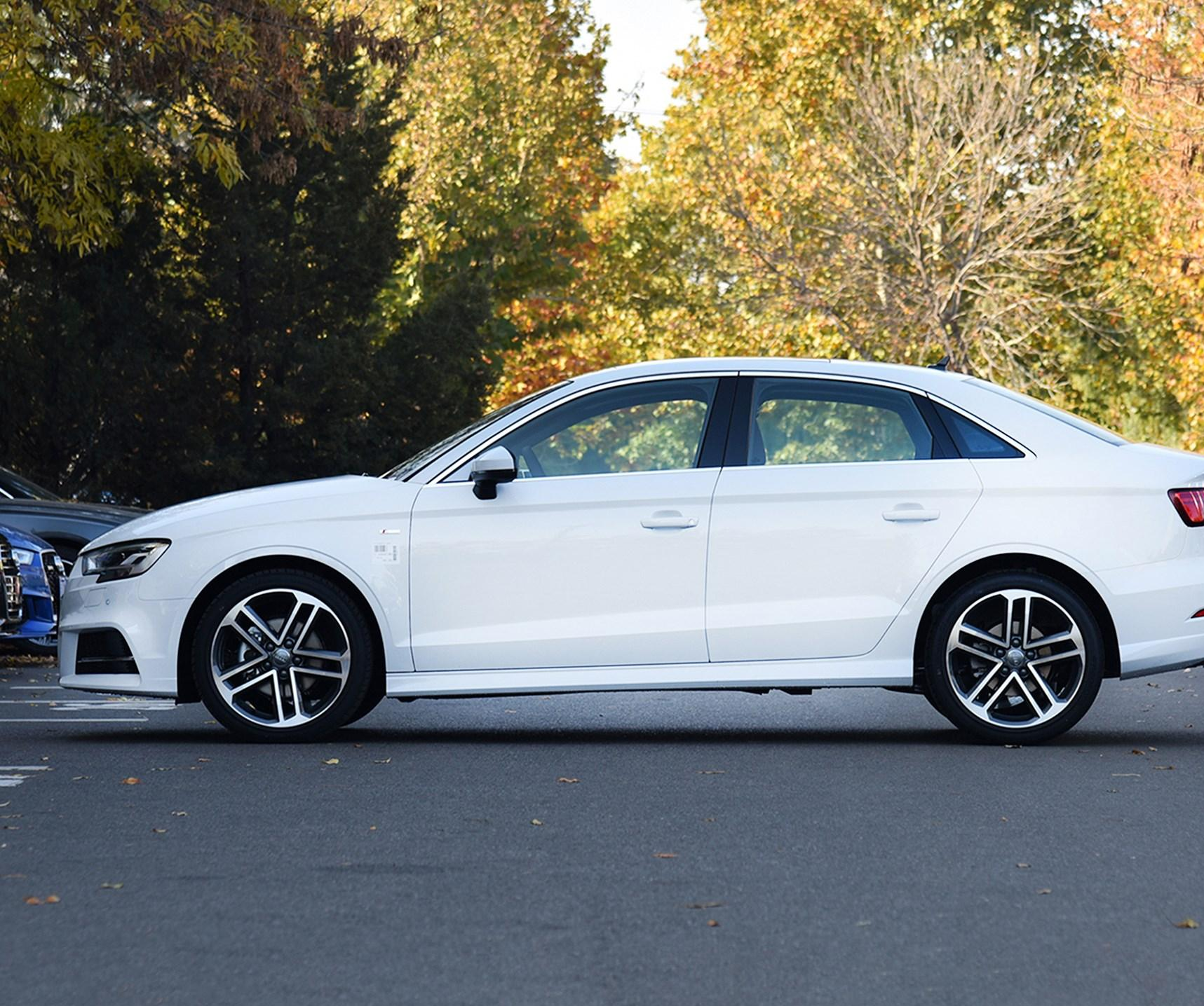 应用心理学 看图猜车，能全部答对的都是骨灰级车迷。