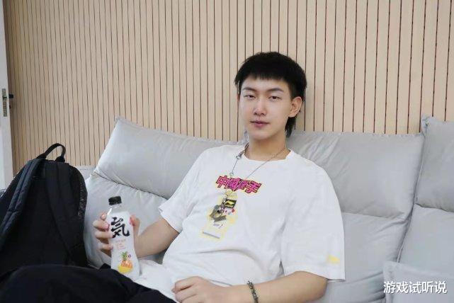 fly|Fly发文透露FMVP皮肤将官宣，各种暗示已经很明显，廉颇、马超还是关羽？