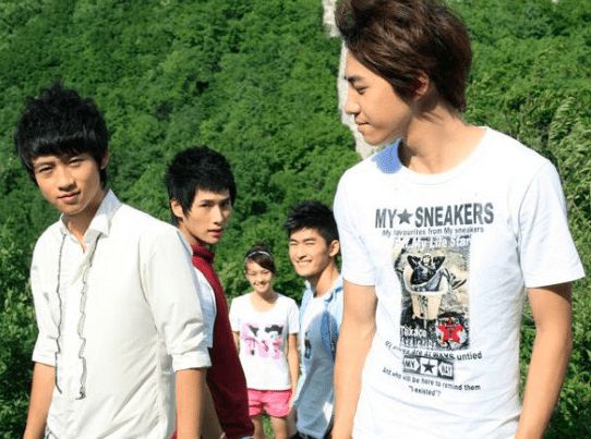 肖战|郑爽的“出格”，折射出多少中国女明星的无奈？