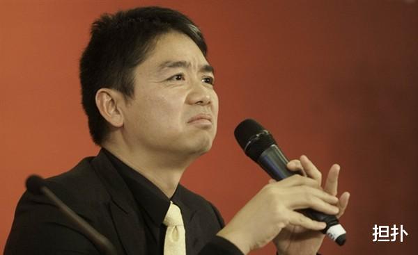 笔记本电脑|两个江苏人去做电商,如今一个身家2千亿,另一个公司欠下3千亿