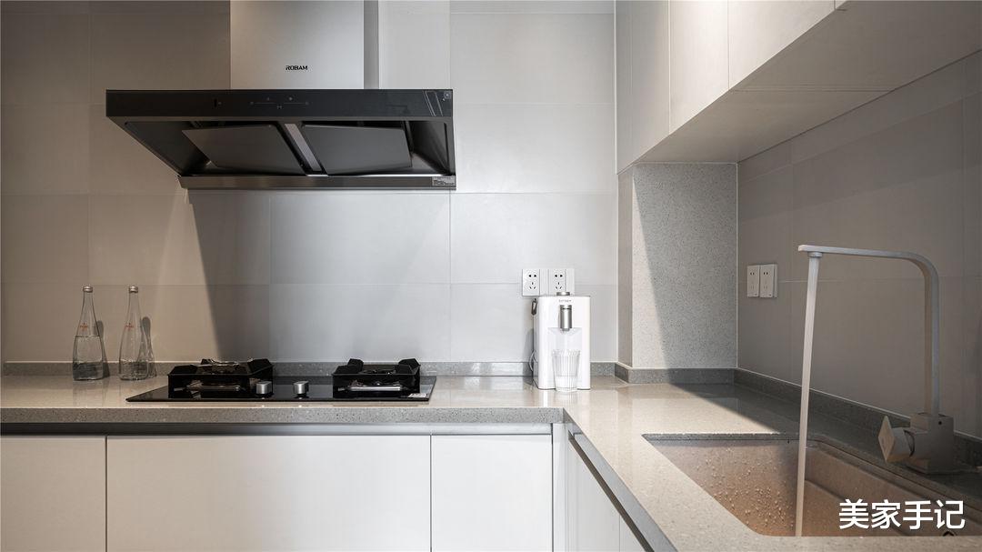 美家手记|苏州一26岁女生晒出独居新房照:努力自律,活出很多人羡慕的样子