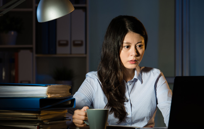 医生|90后女博士“内卷”7年确诊肝癌，化疗6次后去世，医生：“内卷”害人不浅