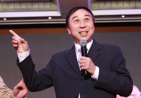 冯巩|11个徒弟全都红了，六十大寿却只来了一个人。网友都看不过去了