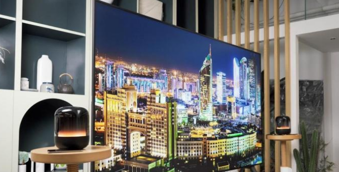 雷一趣说|华为V98智能屏面向大家，可以跨屏使用，深受年轻人喜爱