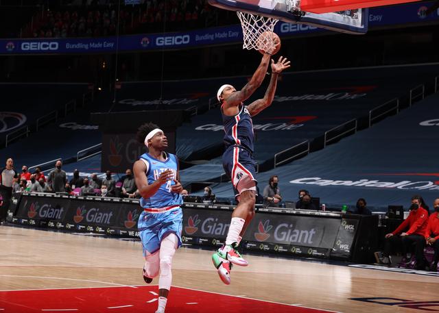 德约科维奇|37中8!美媒曝火箭6连败真因,沃尔29+11仍背锅,伍德回归也没用