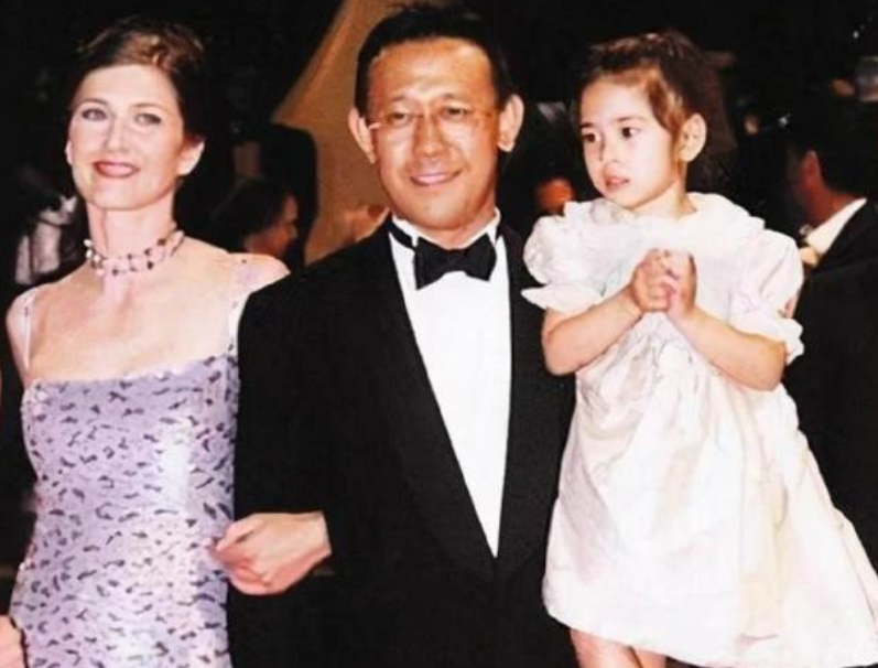 姜文|姜文称女儿“全世界最漂亮”，原以为是开玩笑，看到照片后服气了