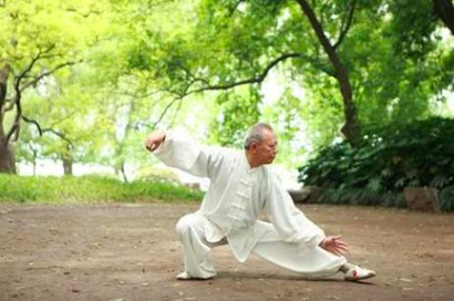 天天听健康|高血压人群的“指路明灯”，吃1次就等于吃了3个月芹菜，降压效果怎能不好？