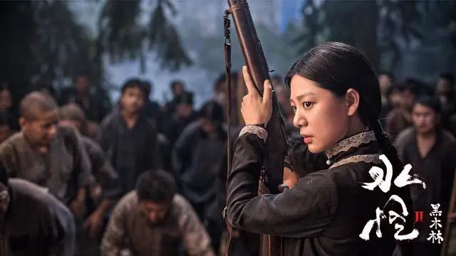 王真儿|《水怪2：黑木林》：王真儿算不算网络大电影女演员天花板？