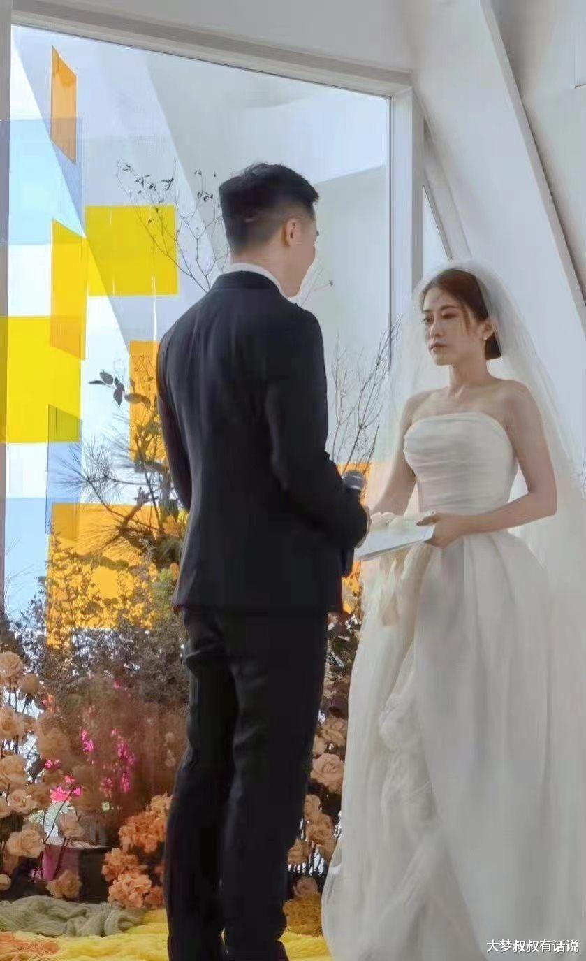 教育工作|网红拍片害少女被炸死！办公室小野跌落神坛2年“穿白纱”闪婚了