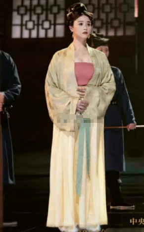 短发|减肥逆袭的最经典版本，蒋欣变瘦超美，李现瘦下来真的太帅了