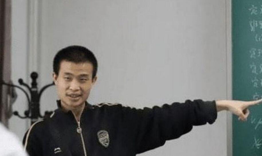 鲁班|韦东奕被嘲北京买不起房？得知真实工资后，许多人不敢在乱说了！